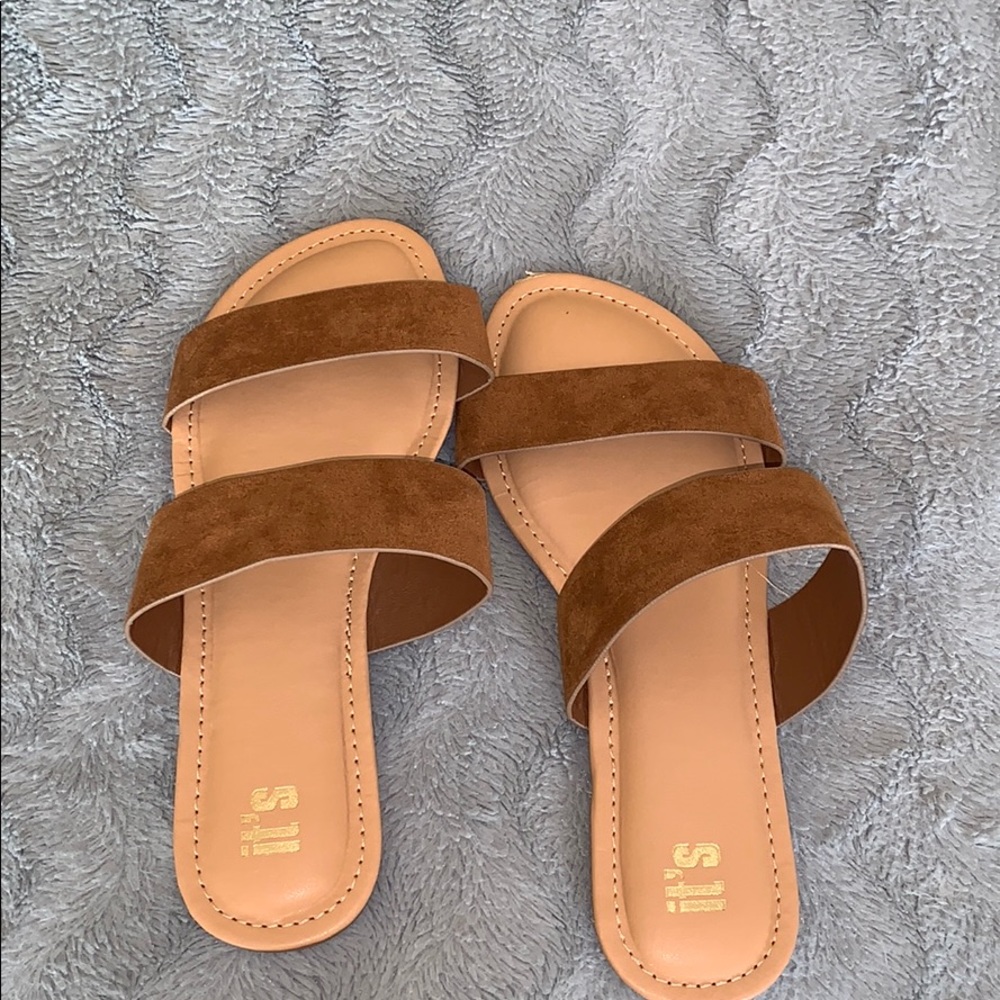 Brown sandals - Picture 2 of 3